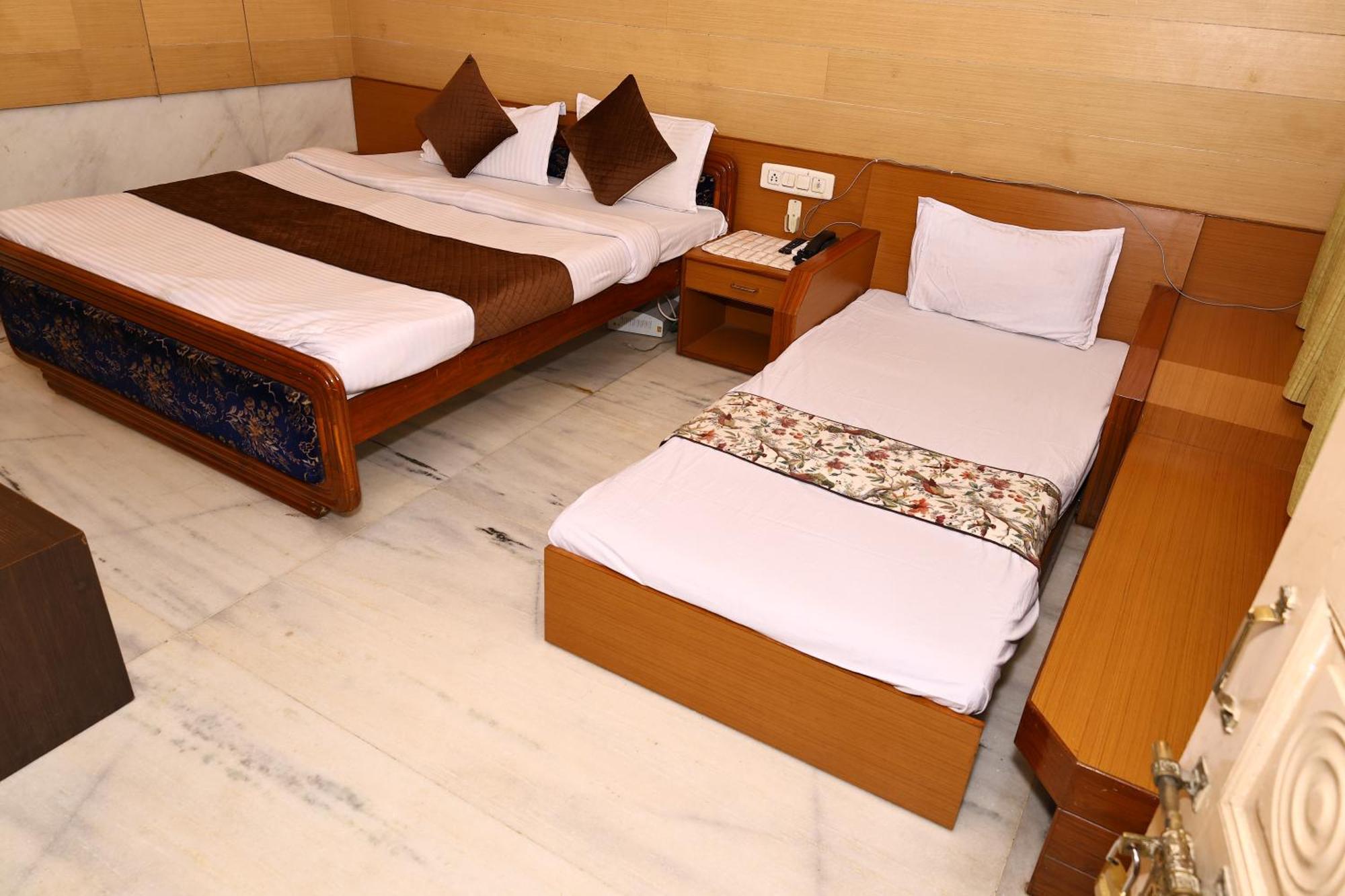 Hotel Suncity By Sharnam Nāthdwāra Exterior foto